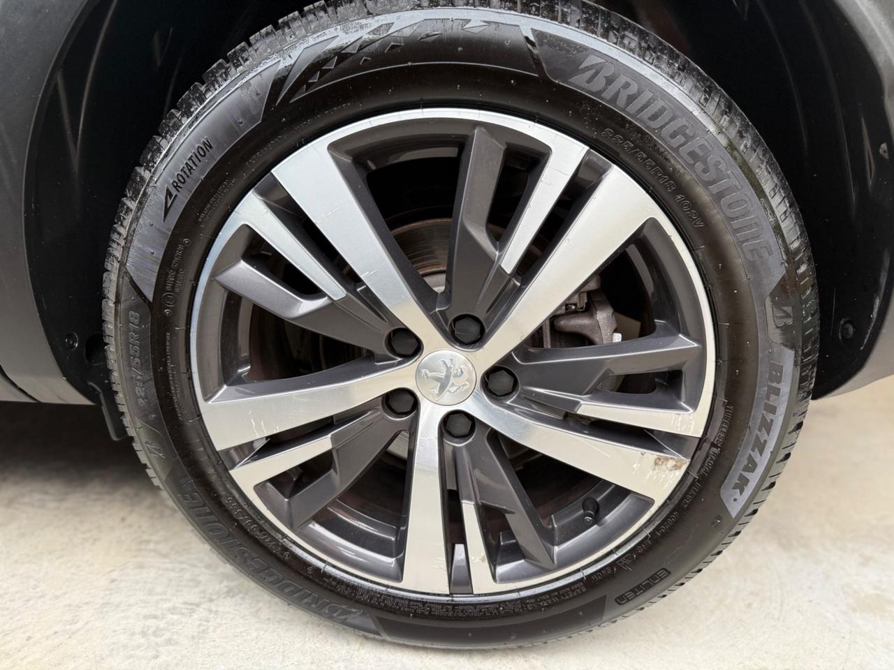 Peugeot 3008 BlueHDi 130 S&S EAT8 Allure