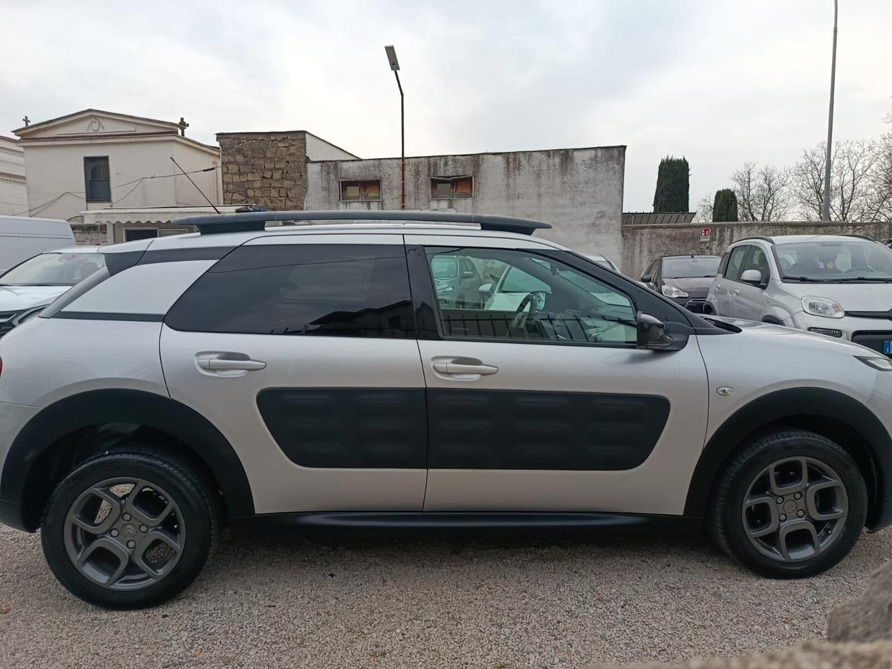 Citroen C4 Cactus BlueHDi 100 S&S Shine
