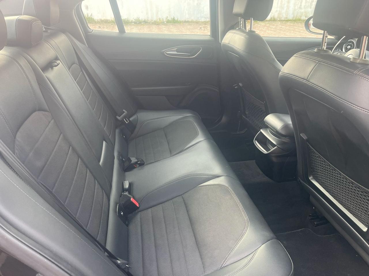 Alfa Romeo Giulia 2.2 Turbodiesel 150 CV Super