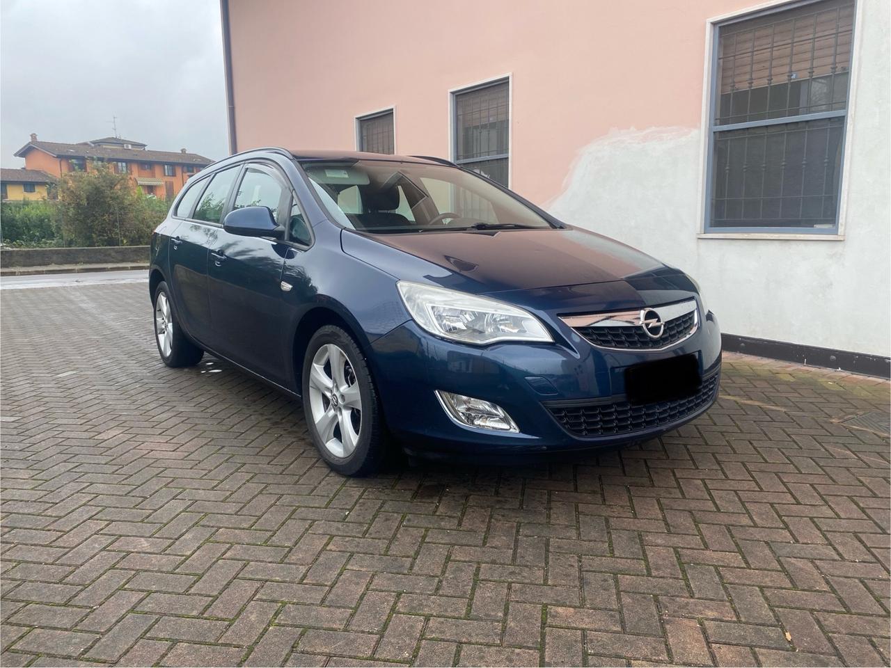 Opel Astra 1.4 Turbo 140CV Sports Tourer GPL Tech Elective