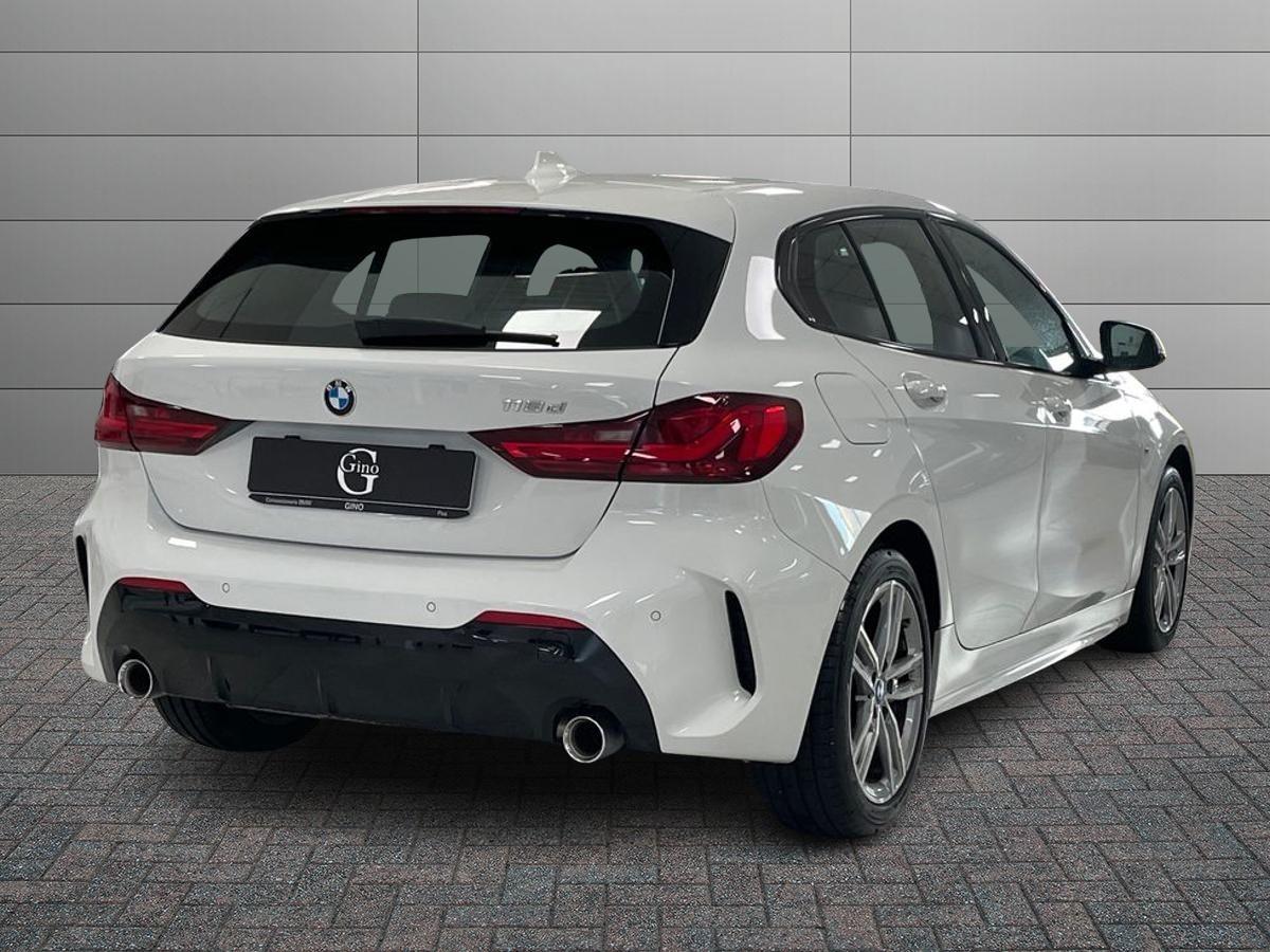 BMW Serie 1 F40 - 118d Msport auto