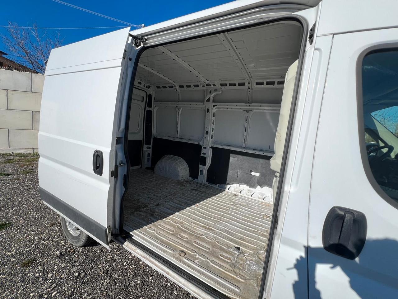 Peugeot Boxer L2H2 2.2 BlueHDi 140cv