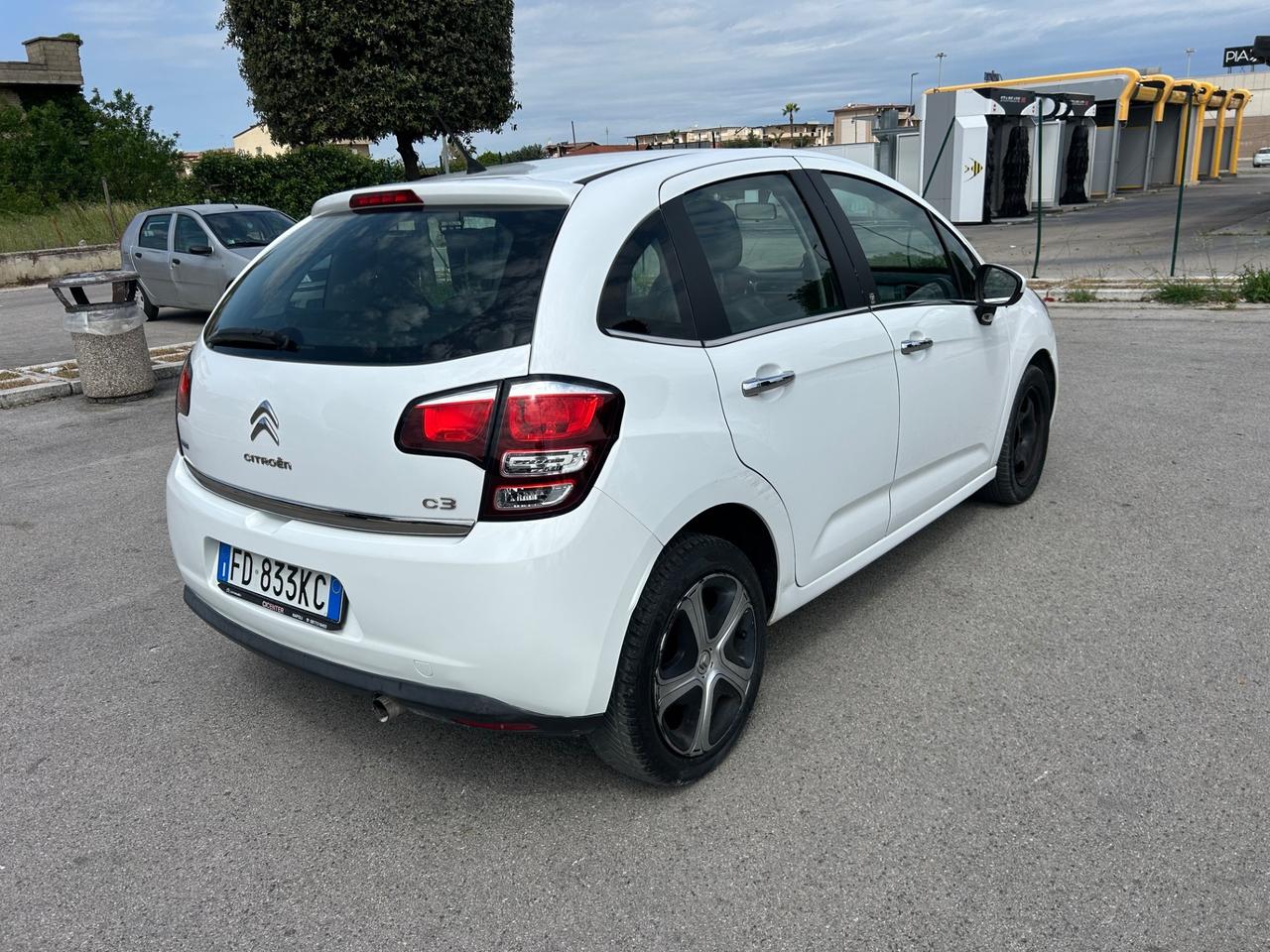Citroen C3 BlueHDi 75 Live Edition dic/2016 full da vetrina