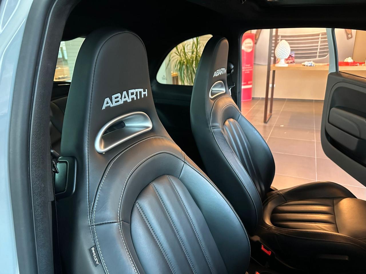 Abarth 595 1.4 Turbo T-Jet 165 CV Turismo