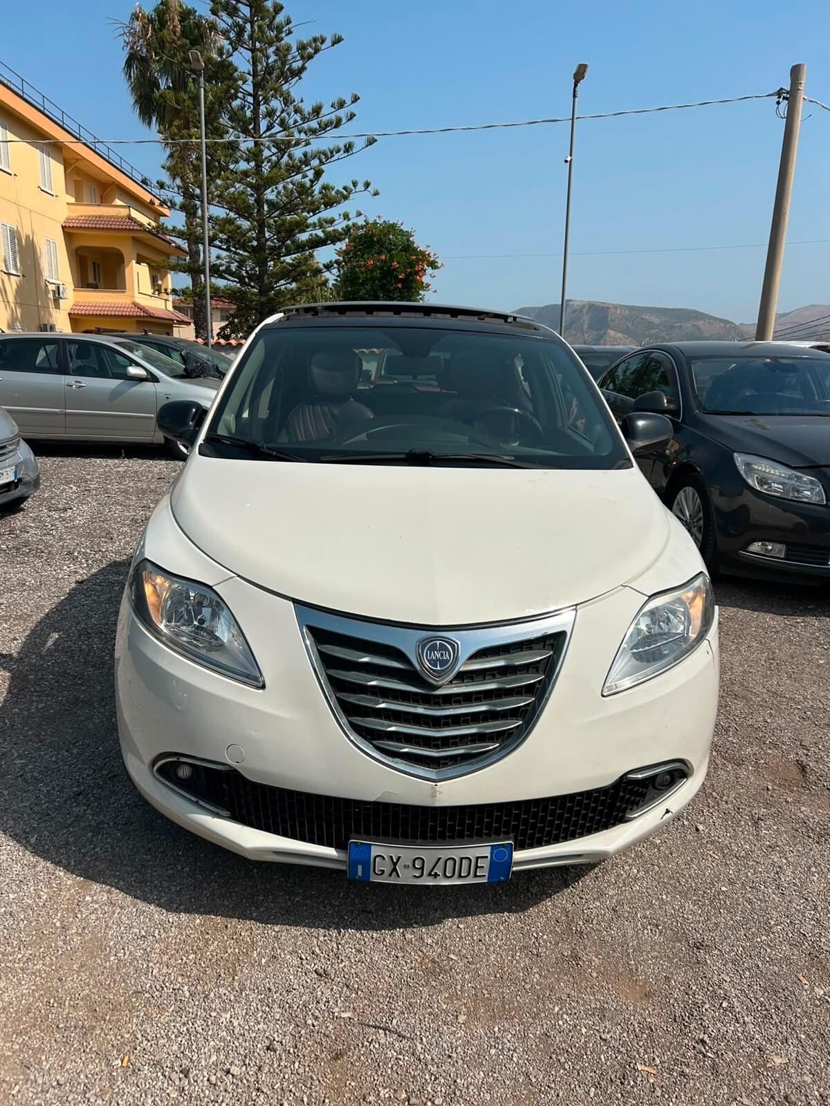 Lancia Ypsilon 1.3 MJT 16V 95 CV 5 porte S&S Silver P.S. VISTA E PIACIUTA