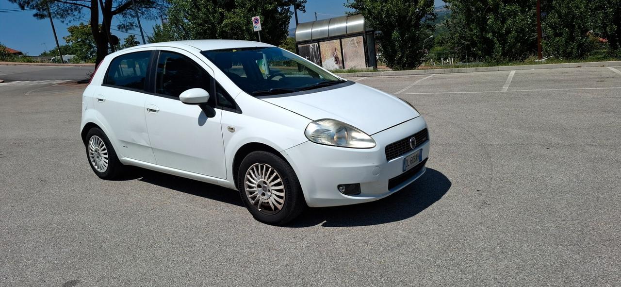 Fiat Grande Punto Grande Punto 1.3 MJT 75 CV 5 porte Dynamic