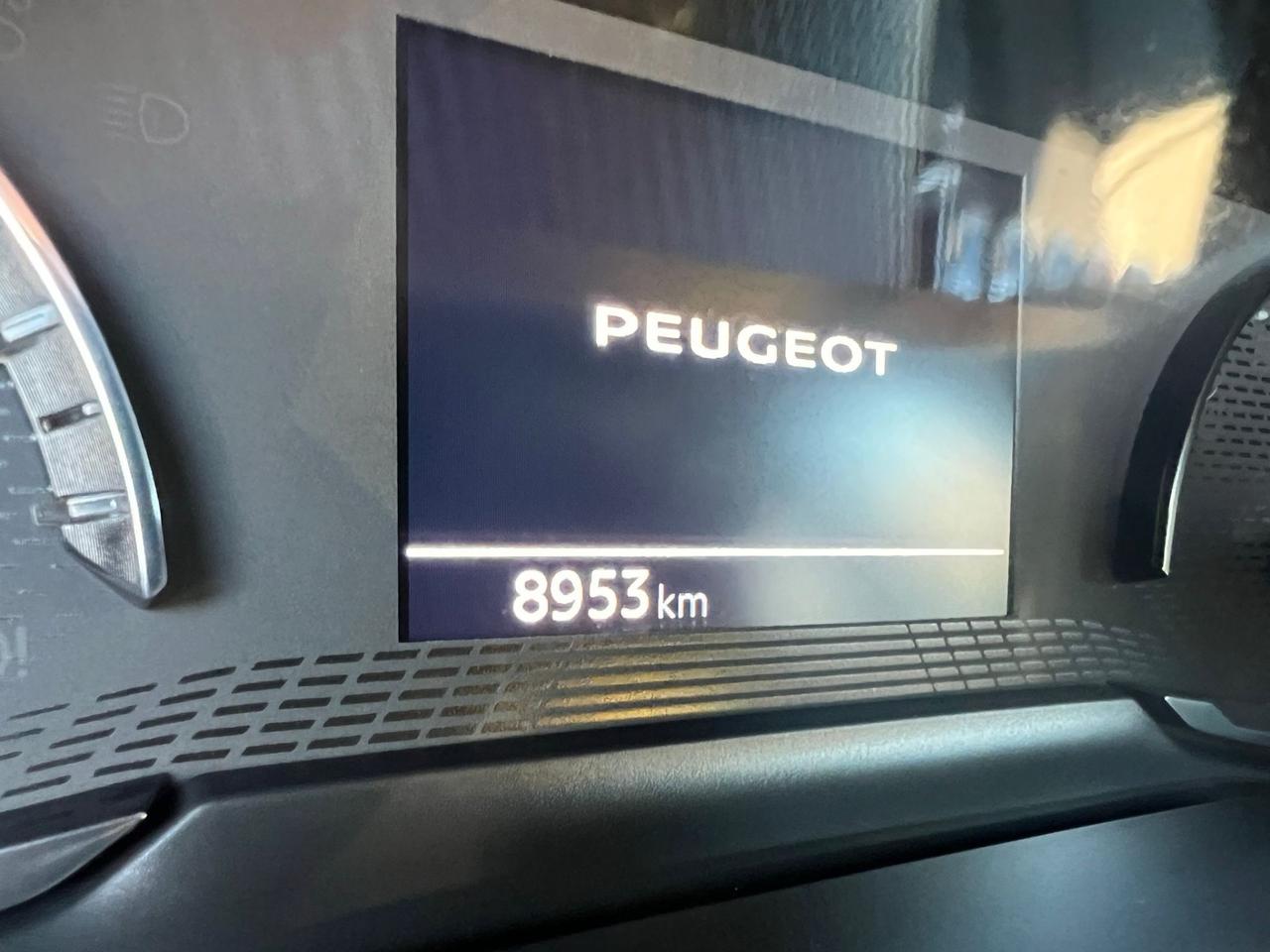 Peugeot 2008 PureTech 100 Allure