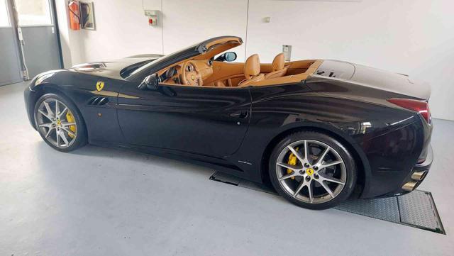 FERRARI California 13000km pari al nuovo IVA esposta
