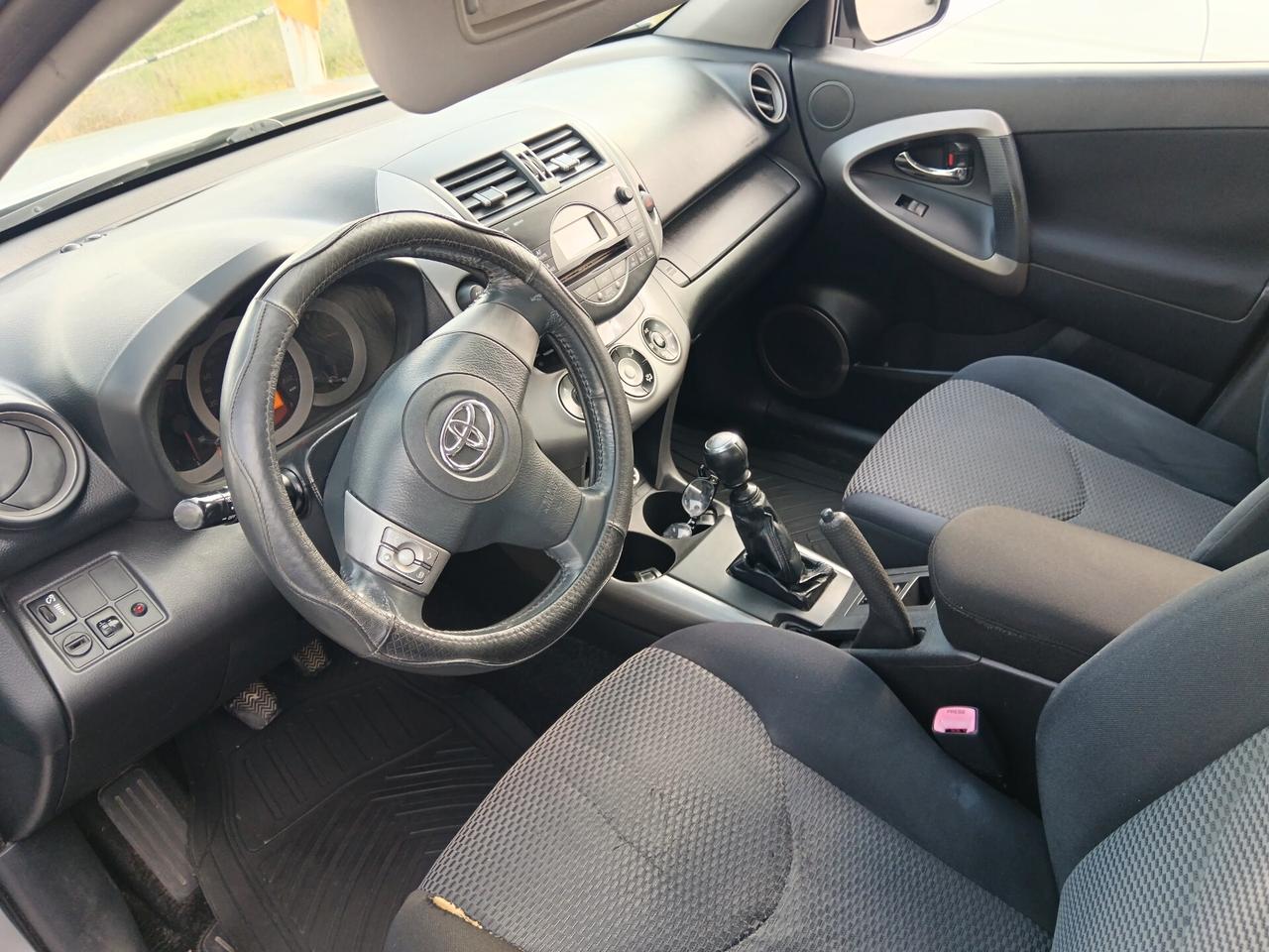 Toyota RAV 4 RAV4 2.2 D-4D 136 CV Sol