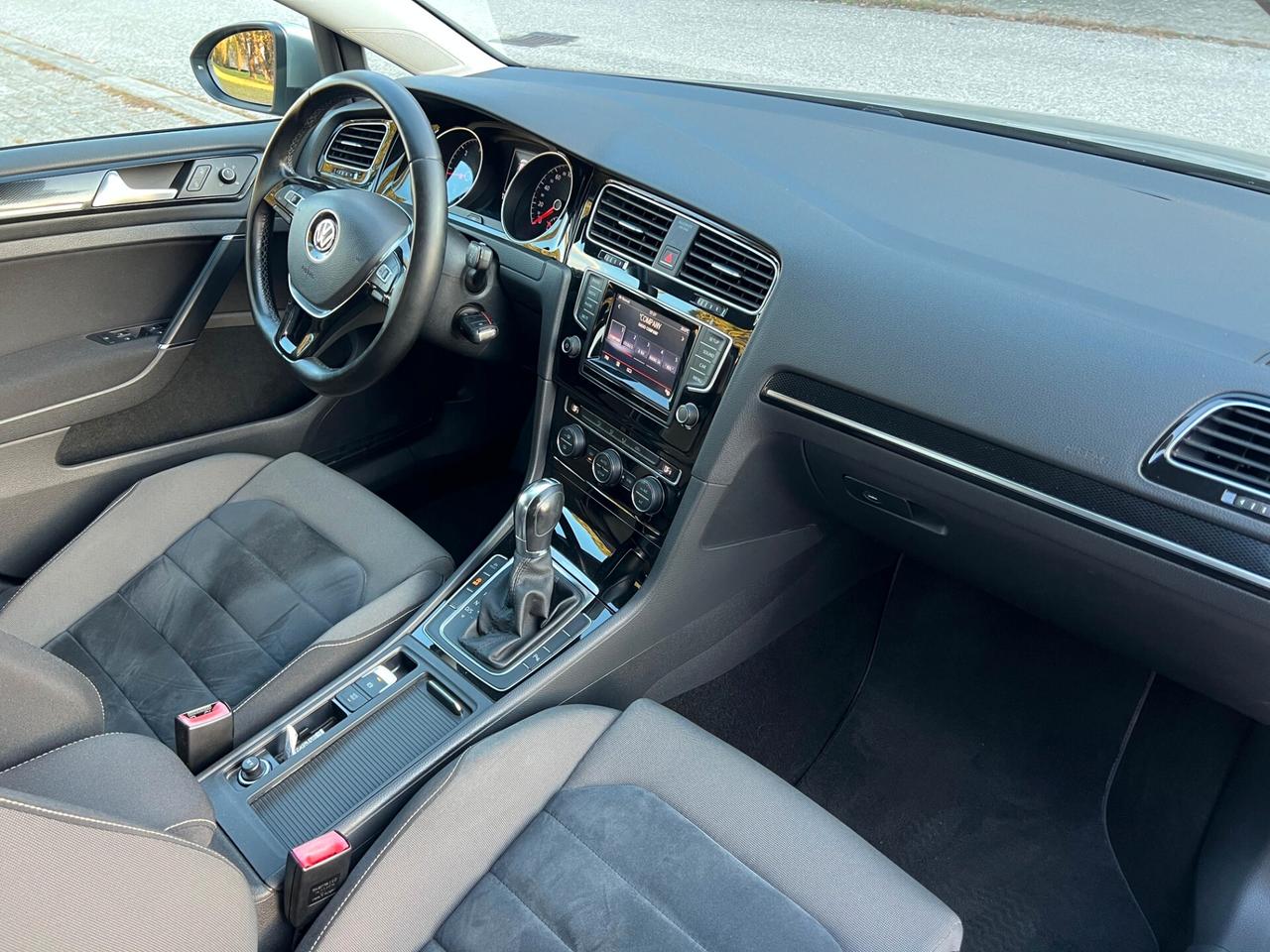 Volkswagen Golf 1.6 TDI DSG 5p. Highline BlueMotion Technology