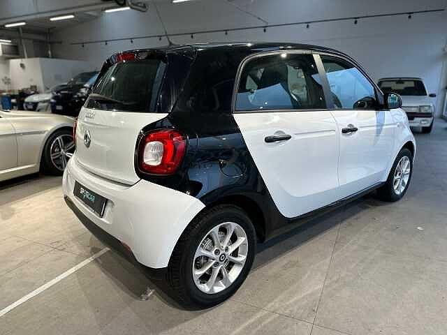 Smart forfour 70 1.0 twinamic Youngster
