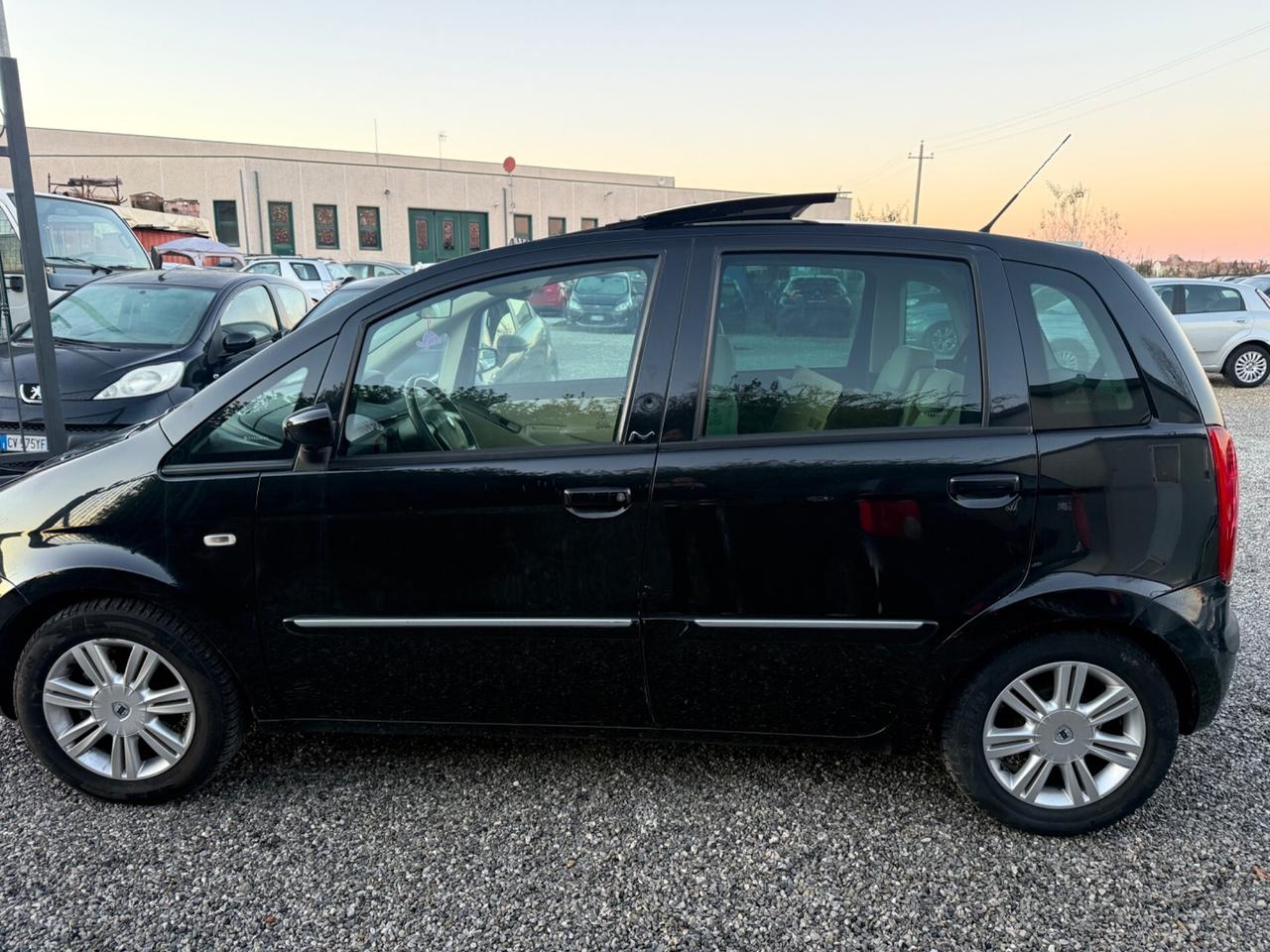 Lancia MUSA 1.4 16V Oro DFN