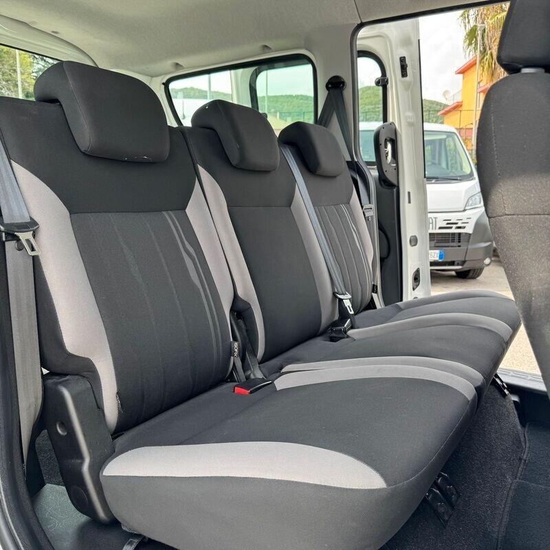 FIAT DOBLO' MAXI 1.6mjt AUTOCARRO 5 POSTI 2021