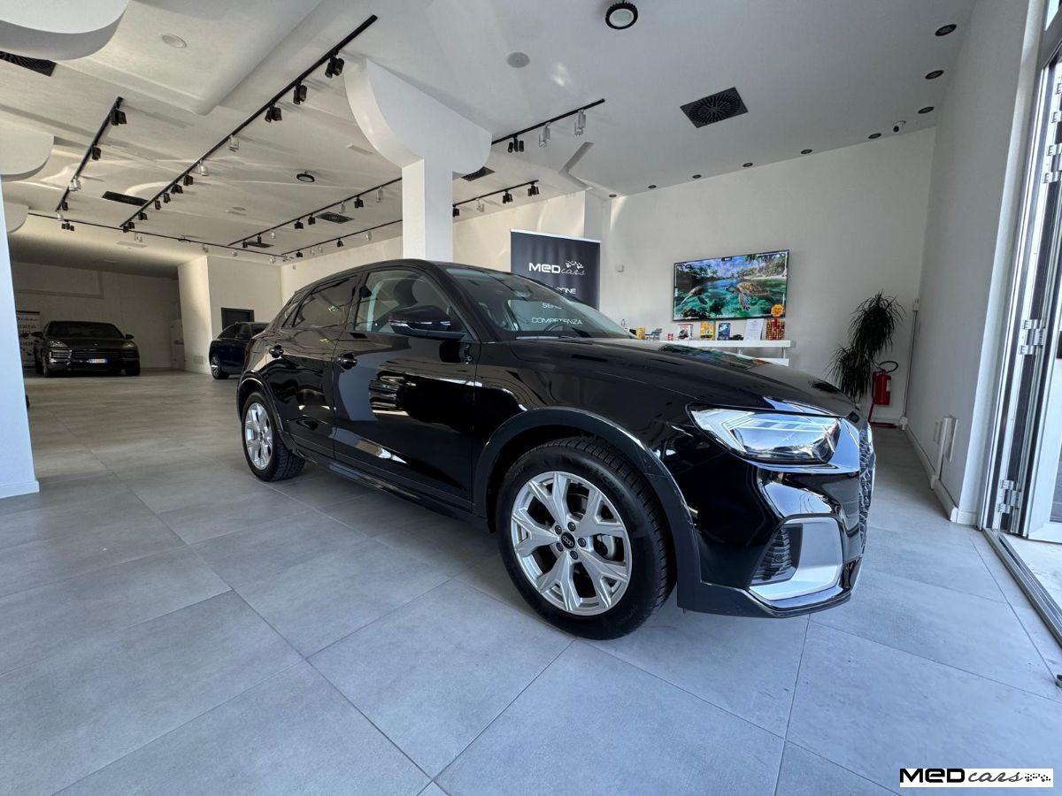 AUDI - A1 Sportback - A1 allstreet 30 TFSI S tronic Admired
