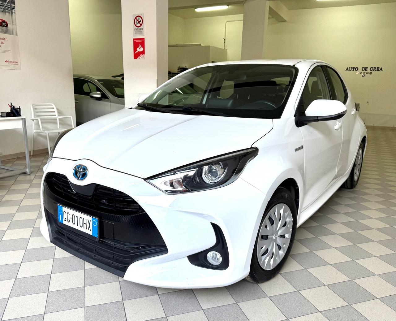 Toyota Yaris 1.5 Hybrid 5 porte Active aziendale
