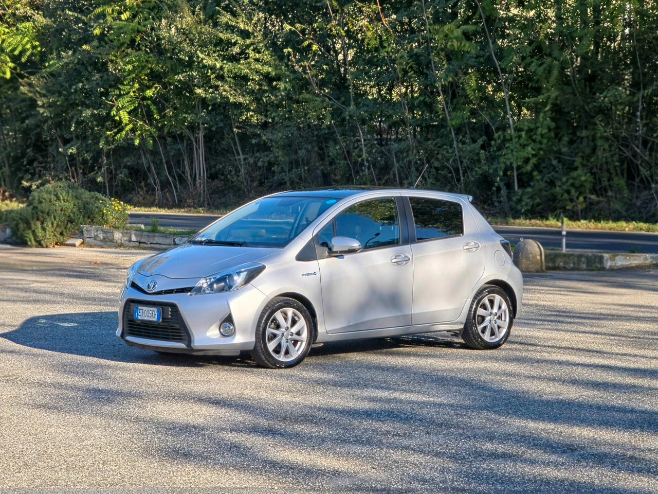 Toyota Yaris 1.5 Hybrid 5 porte Style Automatica E5B NEO 2013
