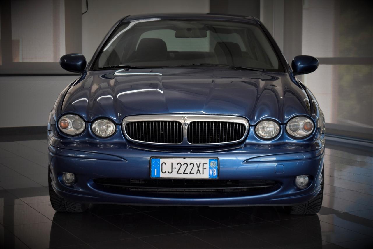 Jaguar X-Type 2.0D Executive * DA VETRINA