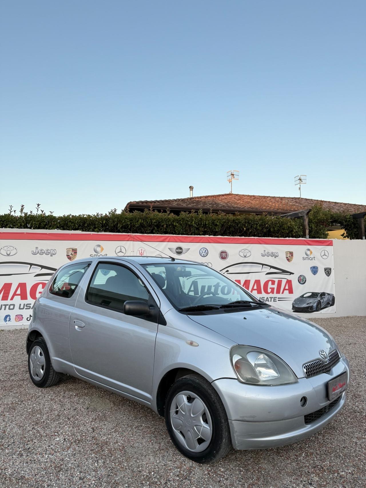 Toyota Yaris 1.0i 16V cat 3 porte Sol '03