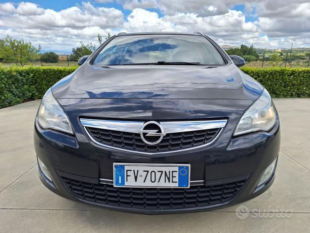 Opel Astra 1.7 CDTI 110CV Sports Tourer Cosmo