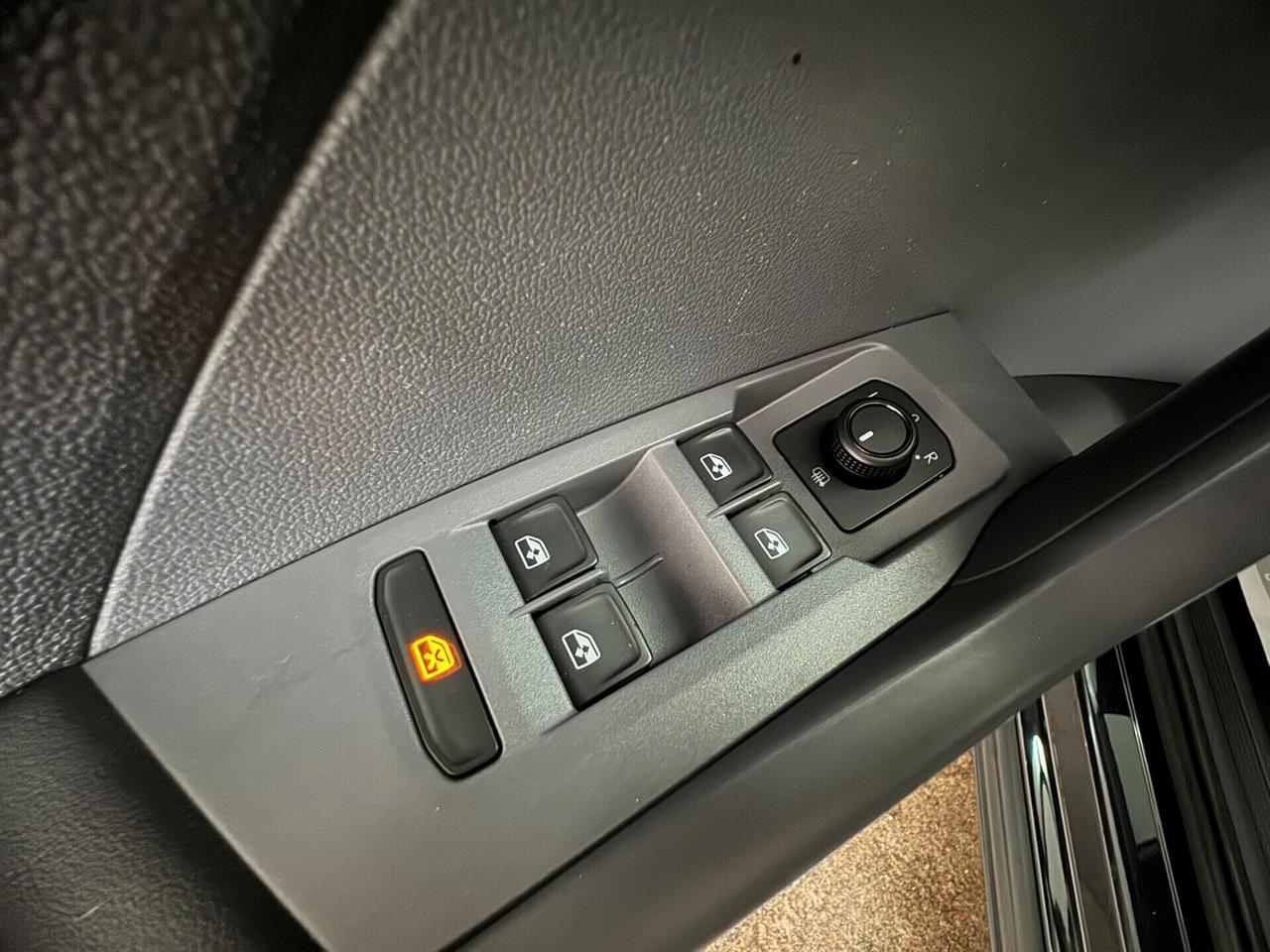 Volkswagen T-Cross 1.6 TDI DSG SCR Style BMT