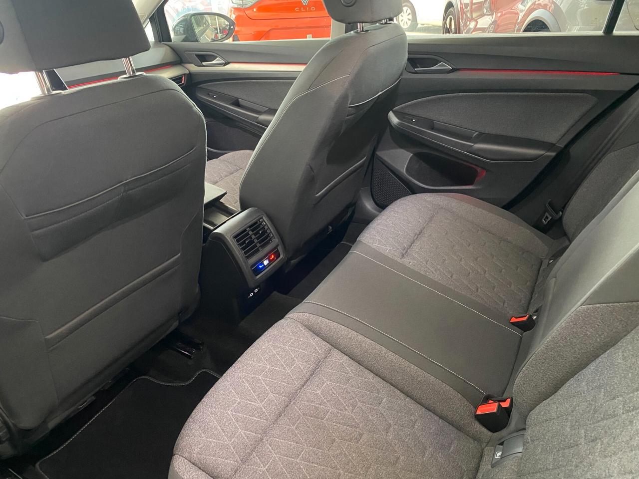 Volkswagen Golf 2.0 TDI SCR Style