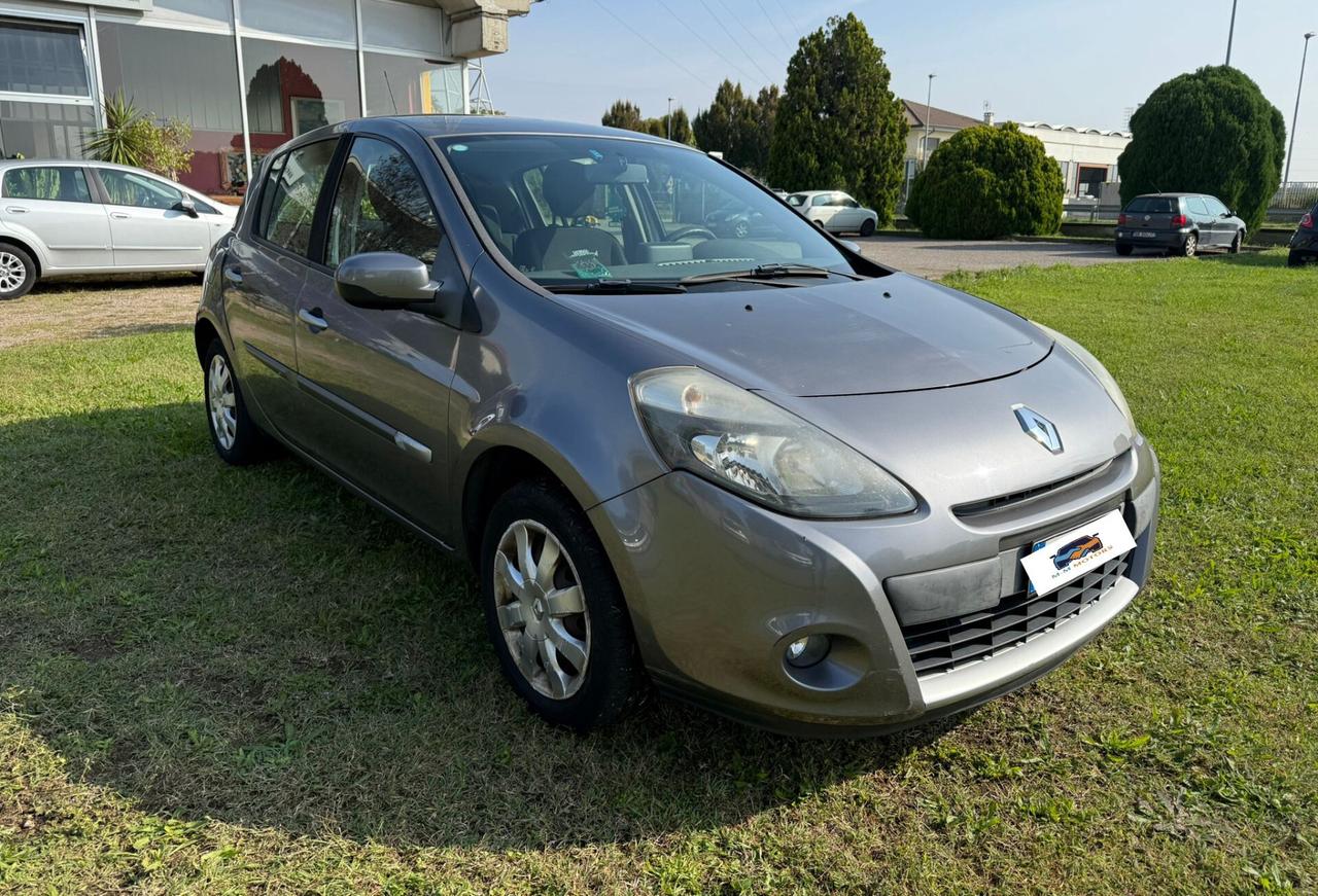 Renault Clio 1.2 16V 5 porte NAVI