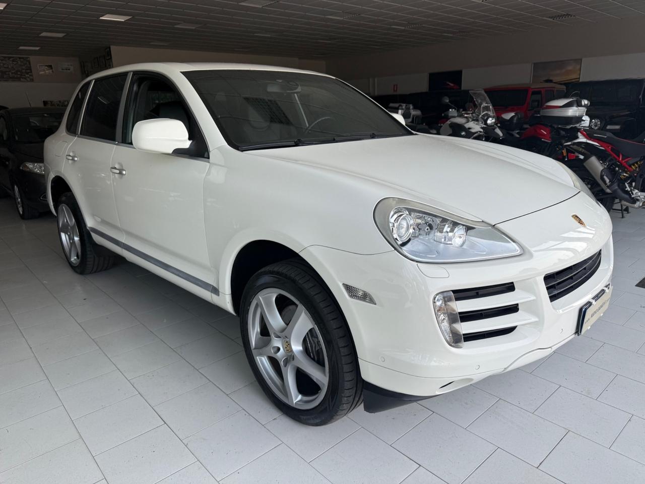 Porsche Cayenne 3.0 V6 Diesel 240cv