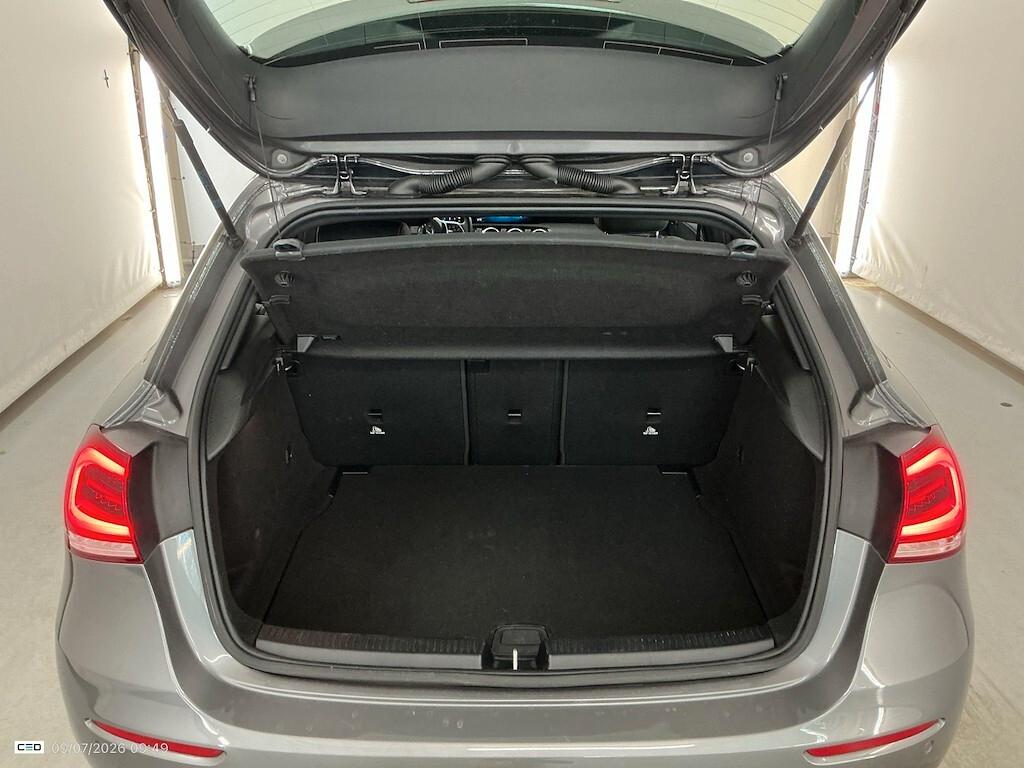 MERCEDES-BENZ A 180D 115CV 6M. BUSINESS SOLUTION ( FARI LED - TETTO PANORAMICO APR. - CRUISE - NAVI PREMIUM - PARK ASSIST )