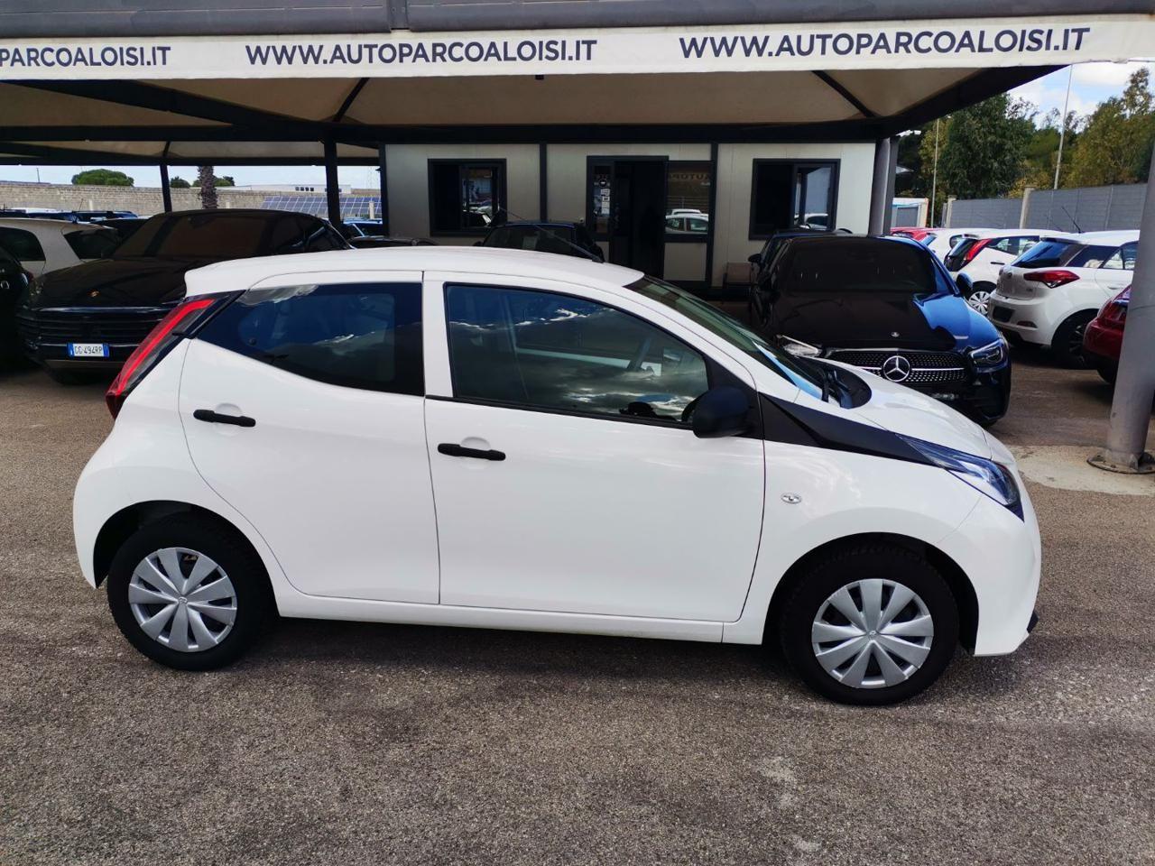 Toyota Aygo Connect 1.0 VVT-i 72CV 5 porte