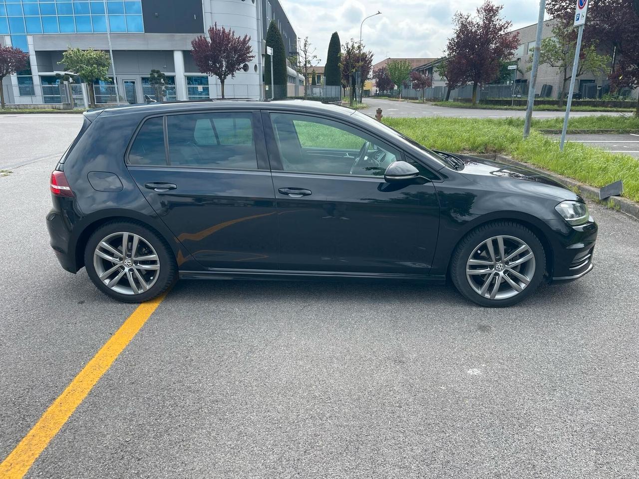 Volkswagen Golf 2.0 TDI DSG 5p. Highline BlueMotion Technology