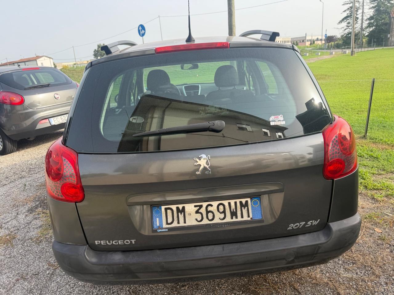 SOLO 146000 km Peugeot 207 sw Permute