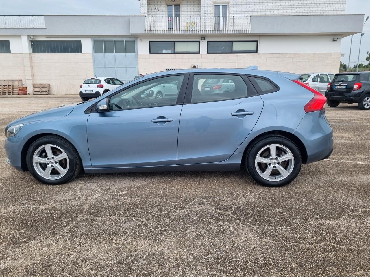 Volvo V40 D2 Business