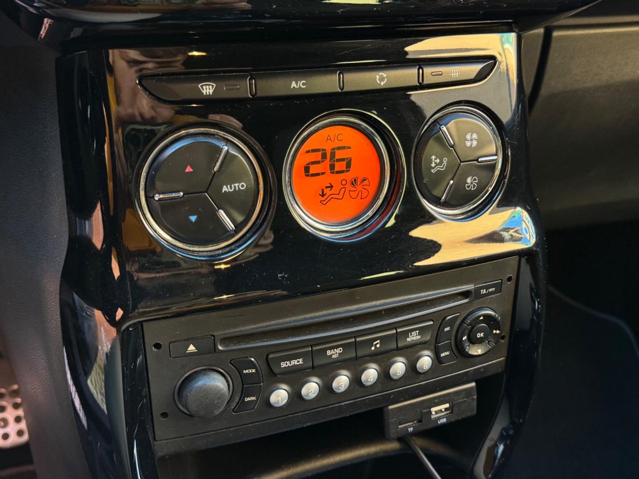 Ds DS3 3 1.6 HDi 90cv Just Black