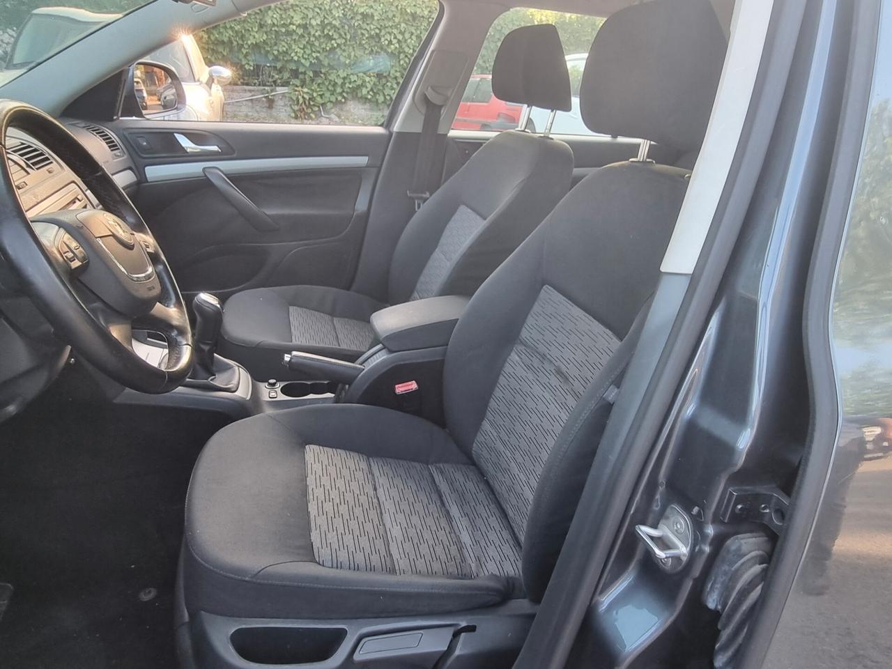 Skoda Octavia 1.6 TDI CR F.AP. Wagon Ambition