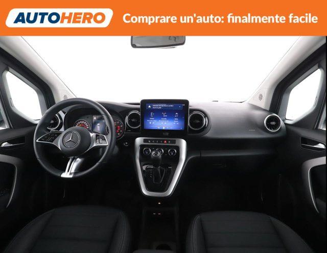 MERCEDES-BENZ T 180 d Long