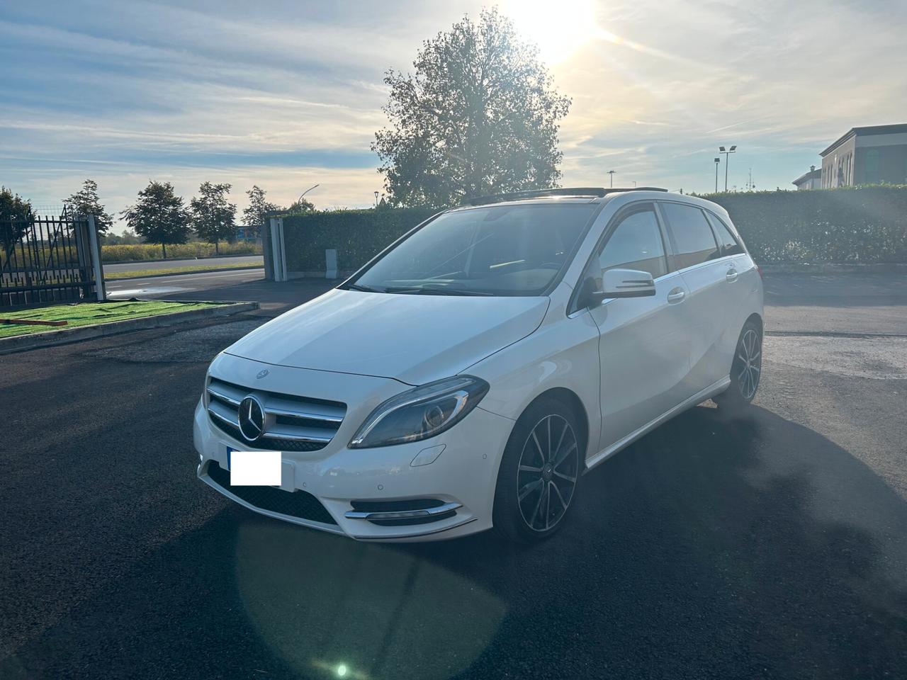 Mercedes-benz B 180 CDI BlueEFFICIENCY Premium ok neopatentati