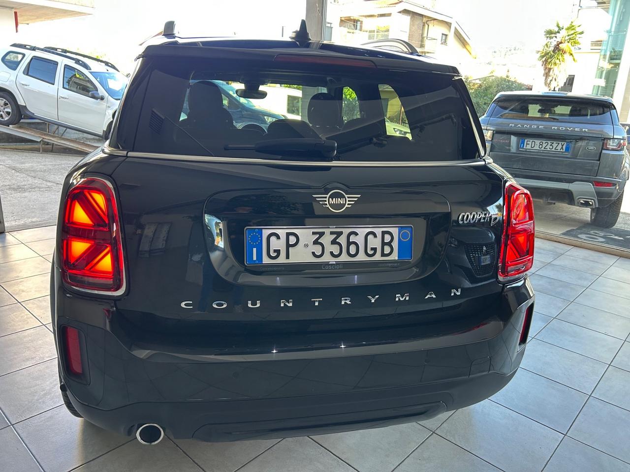 Mini Countryman COOPER D ( 80.000 KM )Pari al Nuovo!