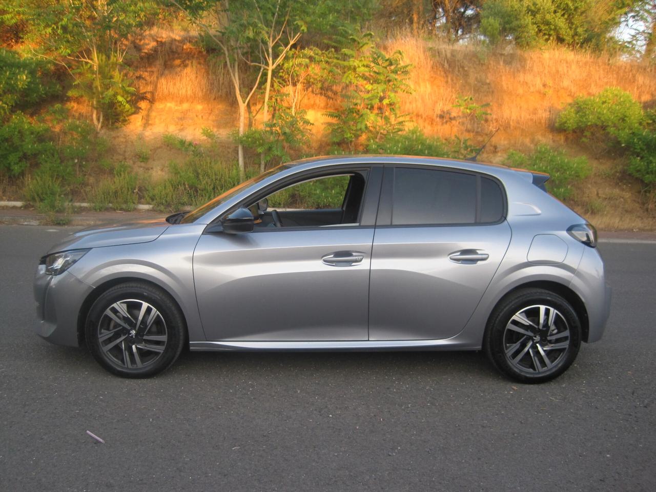 Peugeot 208 BlueHDi 100 Stop&Start 5 porte Allure