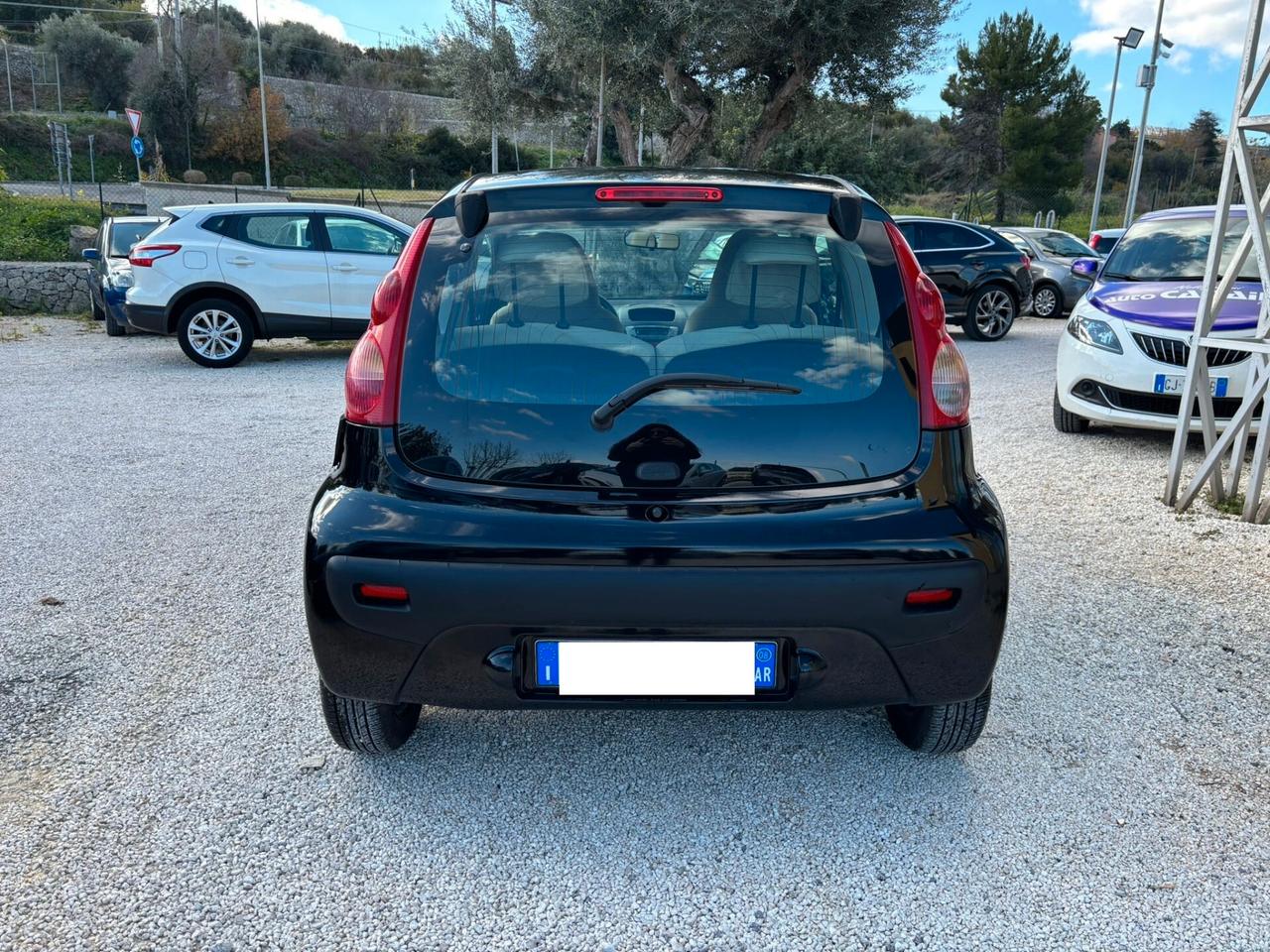 PEUGEOT 107 1.0 B - 2008