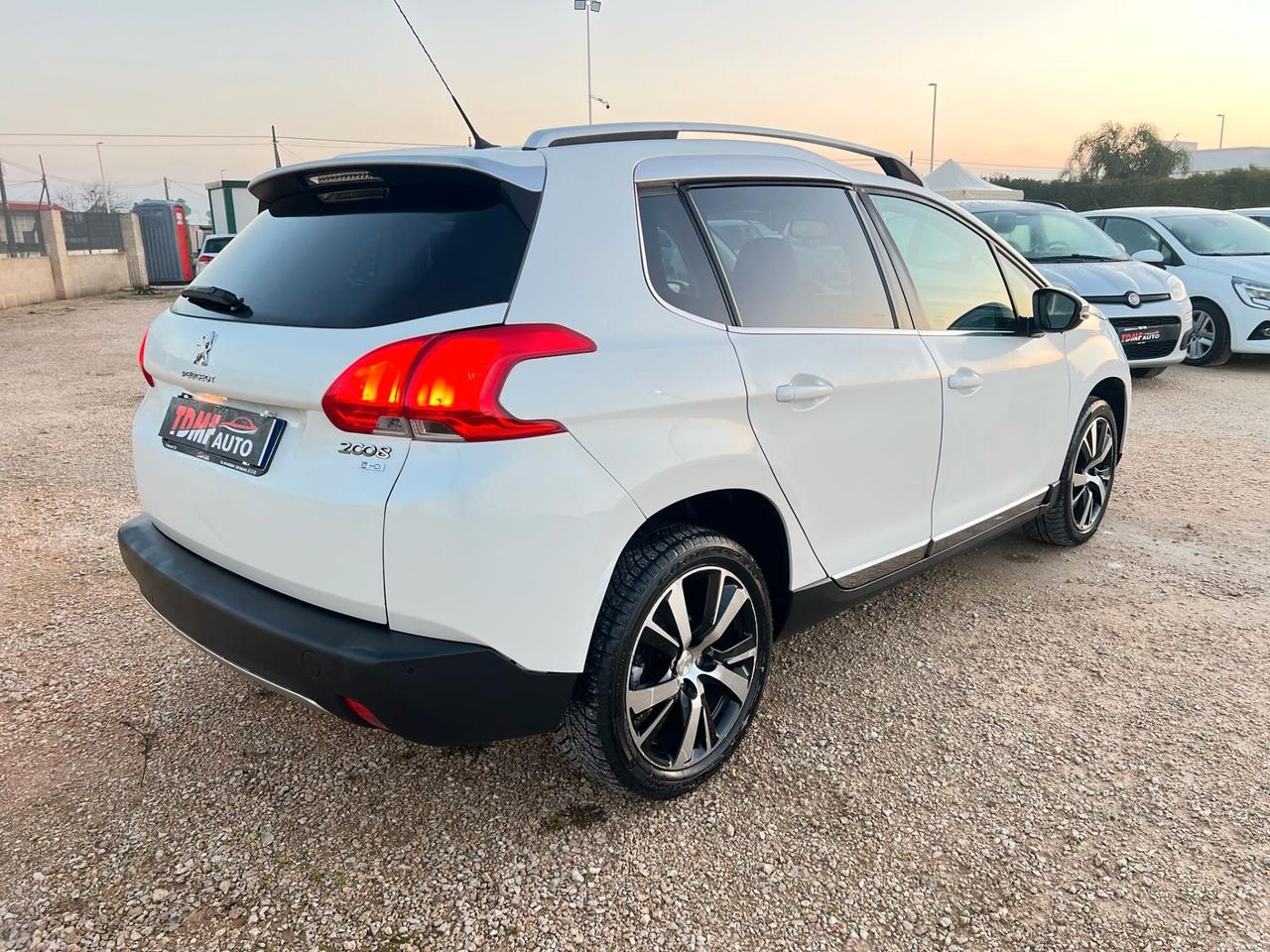 Peugeot 2008 1.6 HDi 115 CV Allure