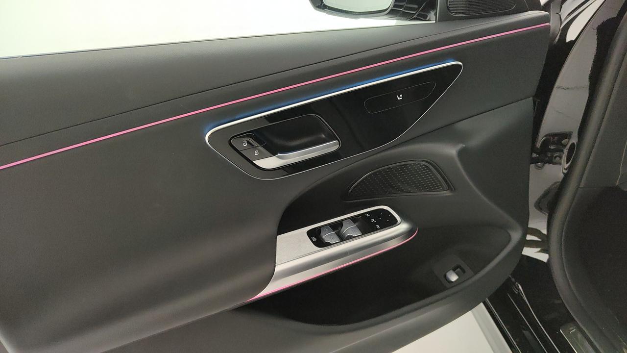 Mercedes-Benz E 220 d Advanced auto