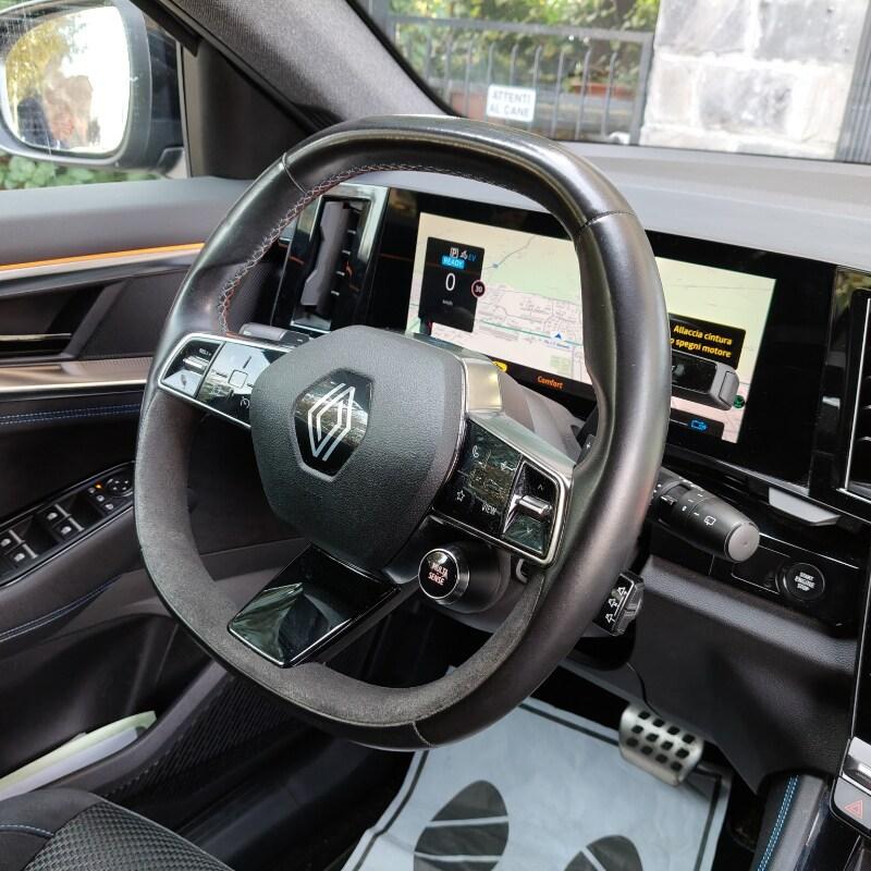 RENAULT Austral Austral Full Hybrid E-Tech 200 ...