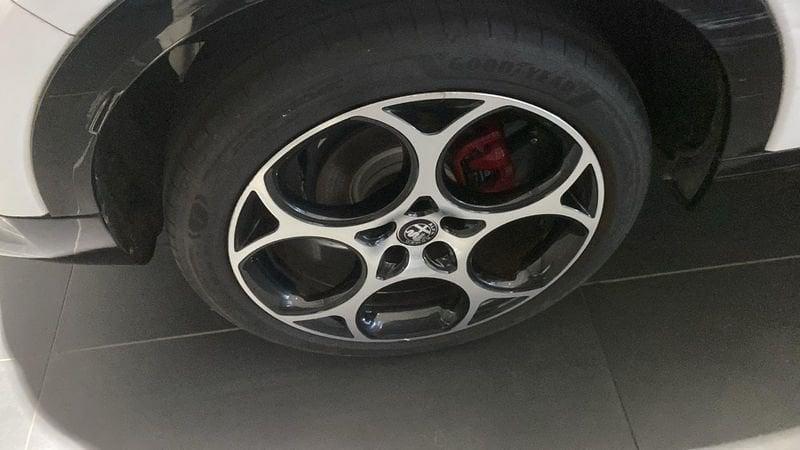 Alfa Romeo Tonale 1.5 160 CV MHEV TCT7 Veloce