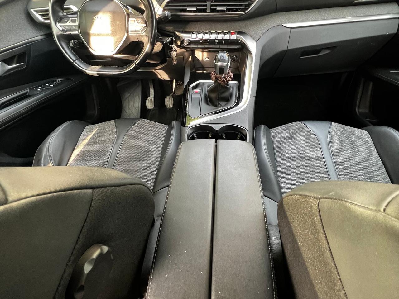 Peugeot 3008 Allure 1.5 Blue H #50577