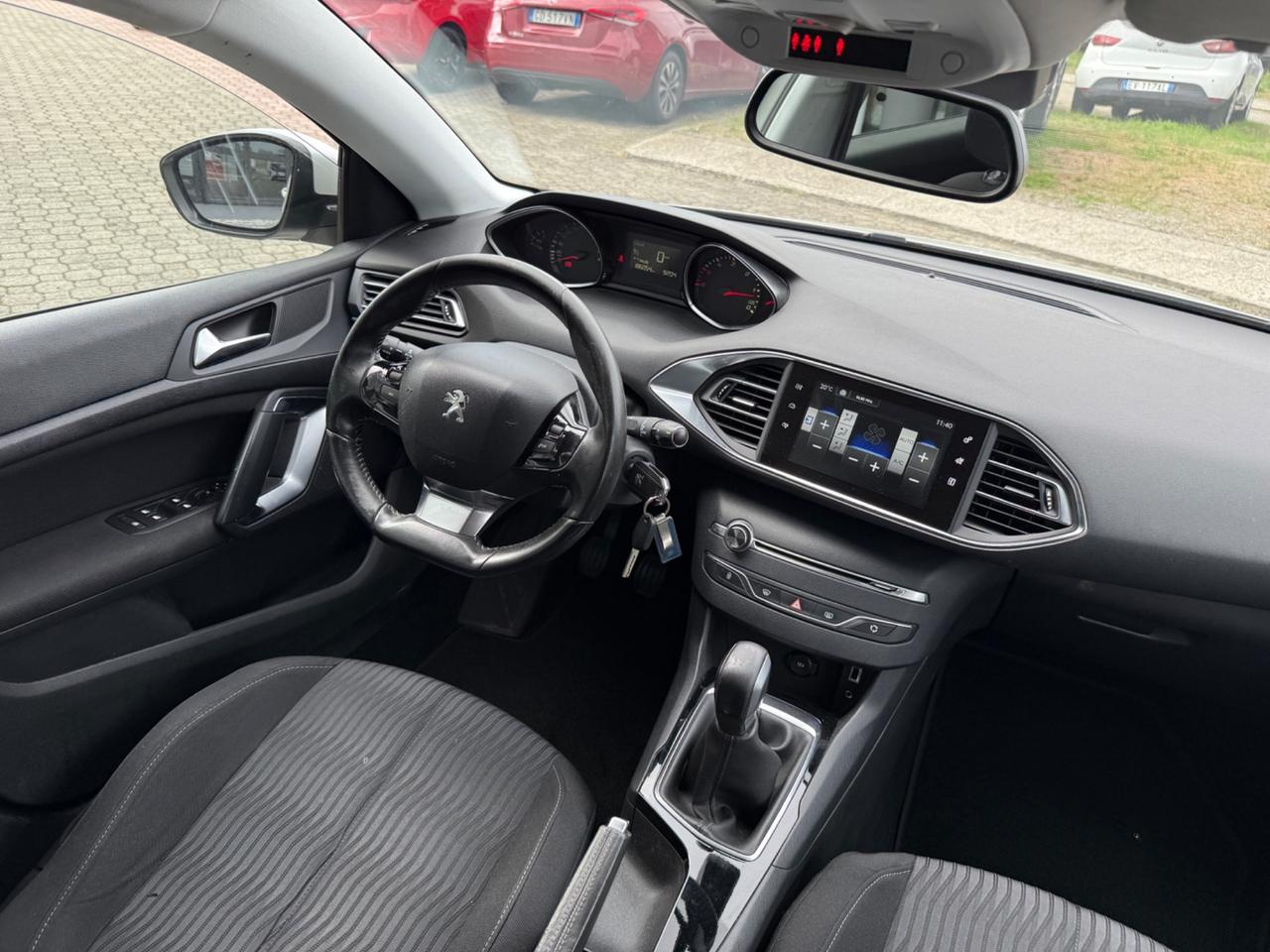 Peugeot 308 1.6 HDi|CERCHI IN LEGA