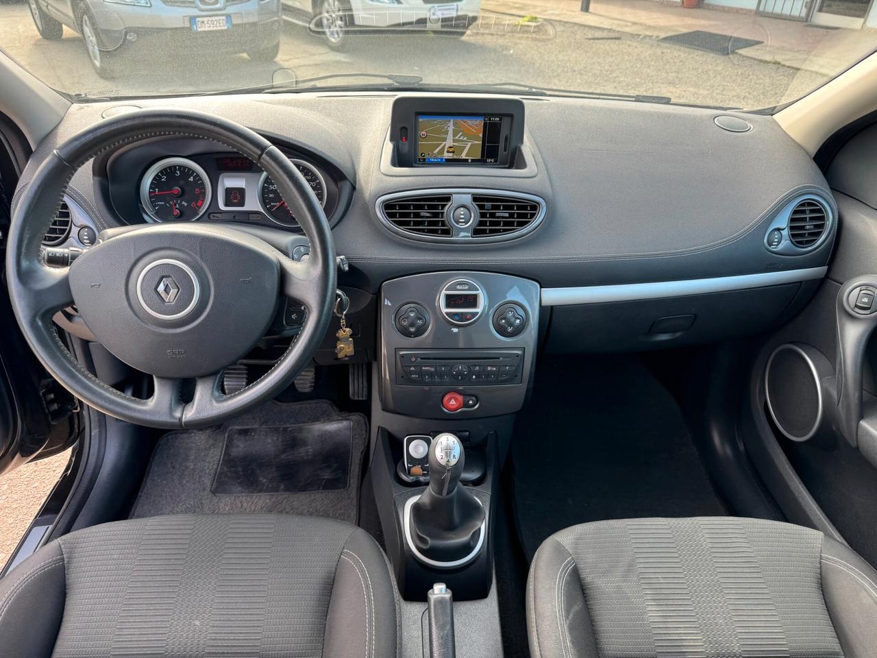 Renault Clio 1.5 dCi 75CV 5 p Dynamique - 2011