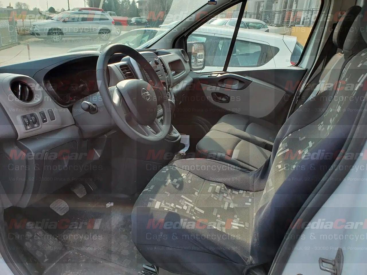 Nissan nv300