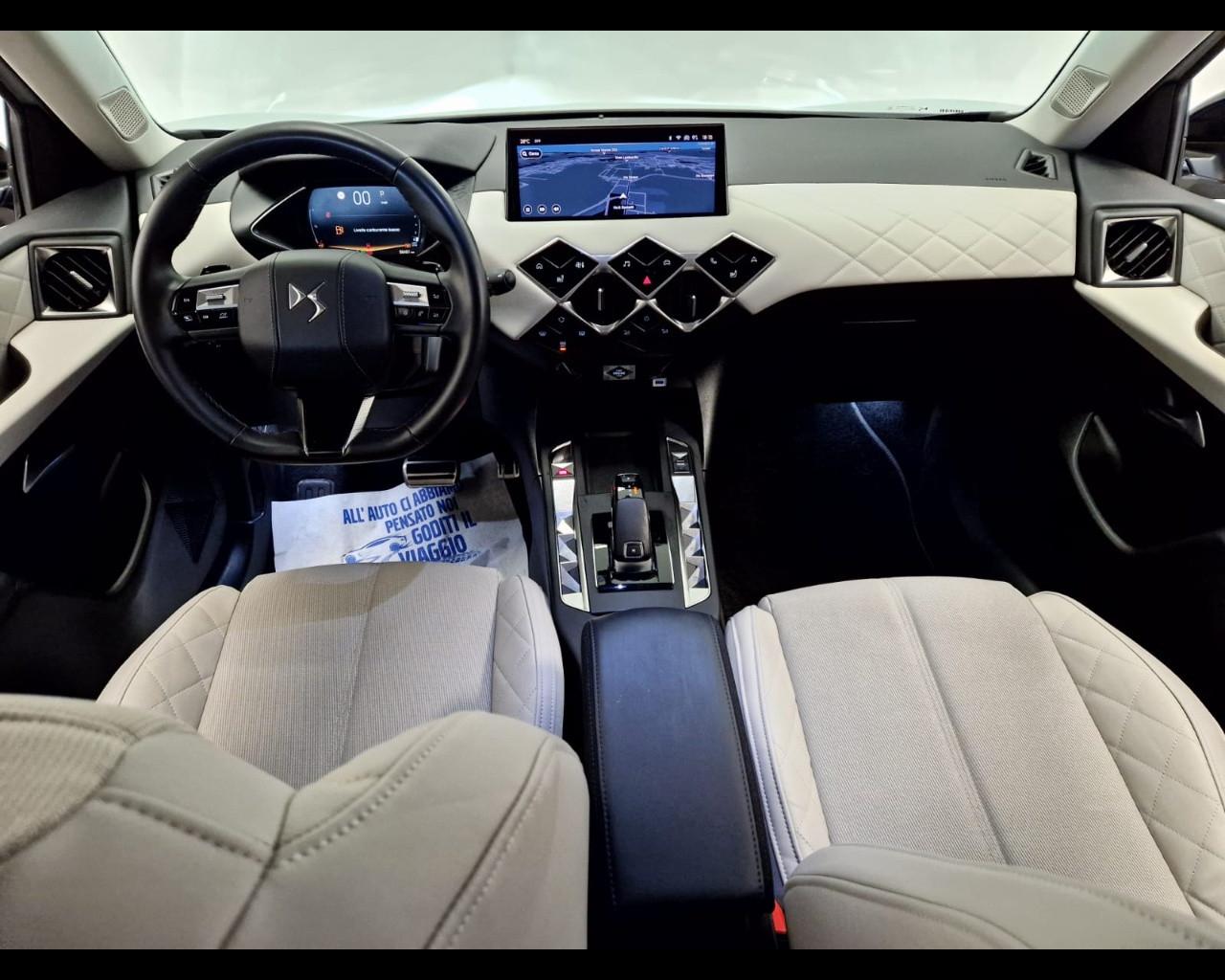 DS DS3 - DS3 1.2 puretech Rivoli 130cv auto