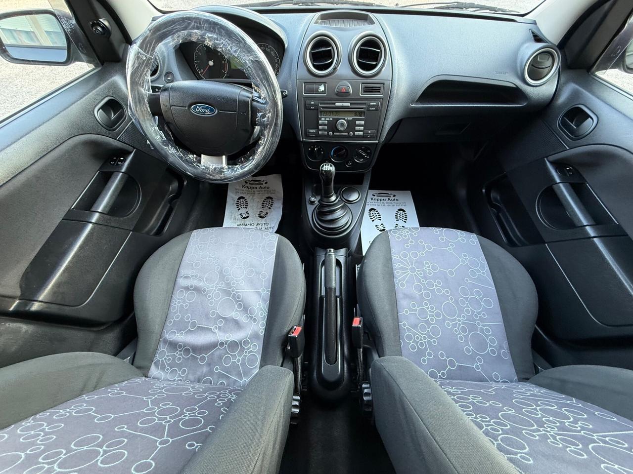 Ford Fiesta 1.2 Benzina 75 Cv - Neopatentati