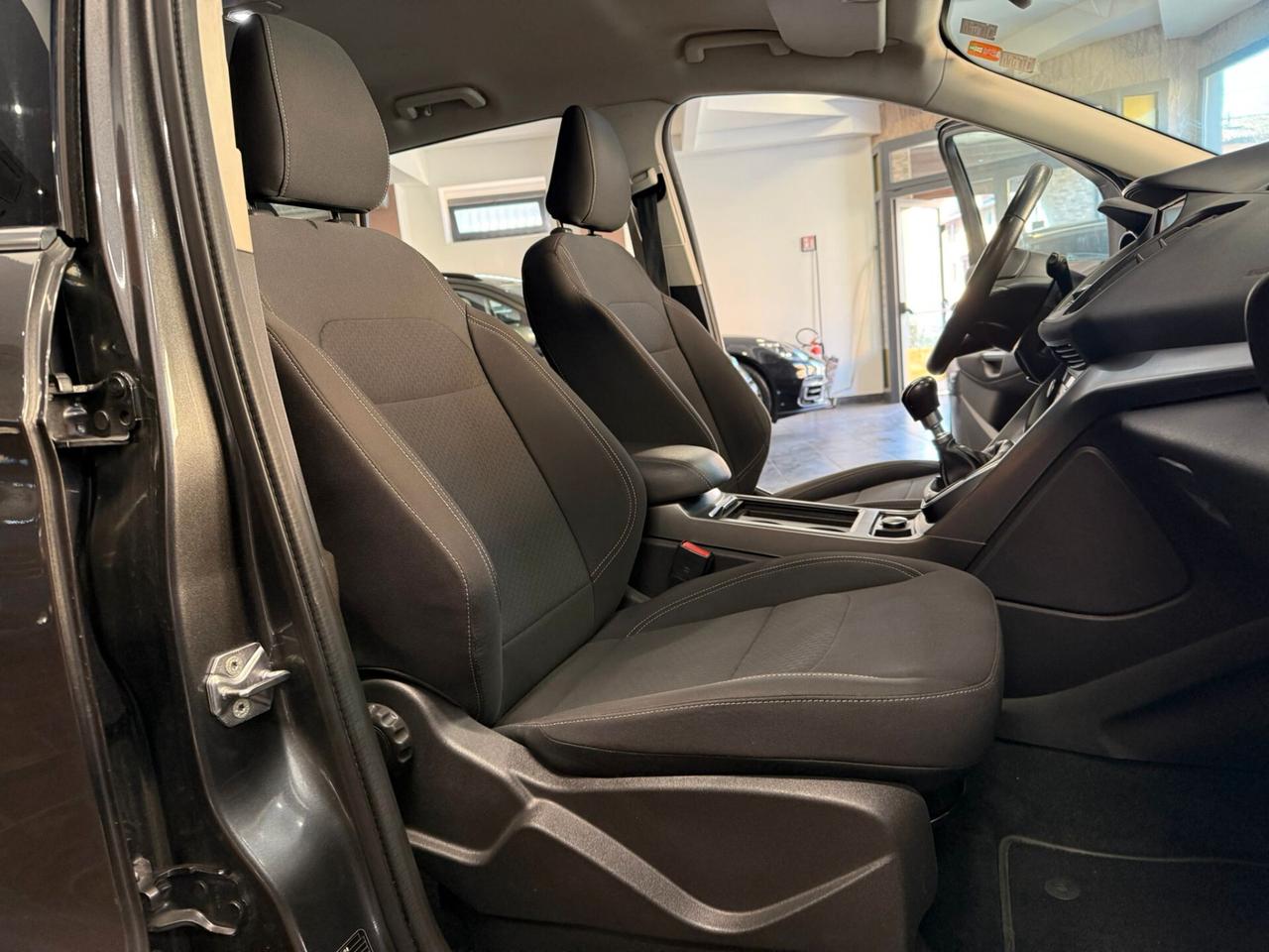 Ford Kuga 2.0 TDCI 120 CV S&S 2WD Business